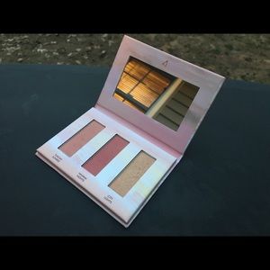 Wander Beauty Wanderess Dusk to Dawn Face Palette